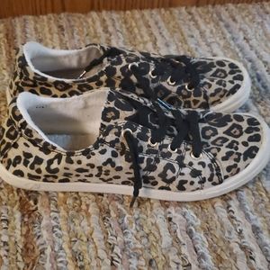 Jellypop Size 8 Cheetah Sneakers